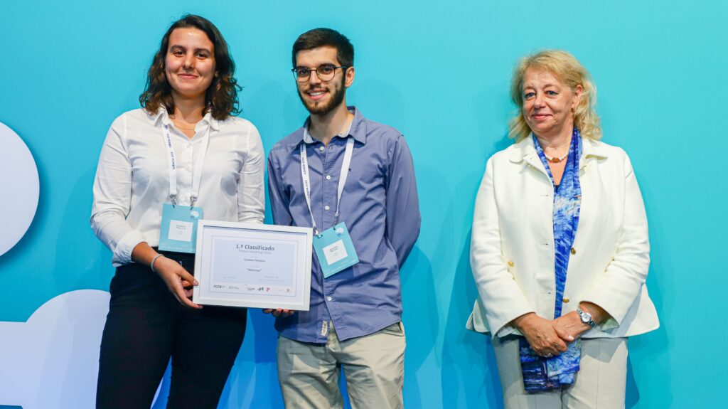 Carmen Fonseca and Antonio Ramiro, winners of the Arquivo.pt 2024 Prize and Madalena Alves, president of the FCT